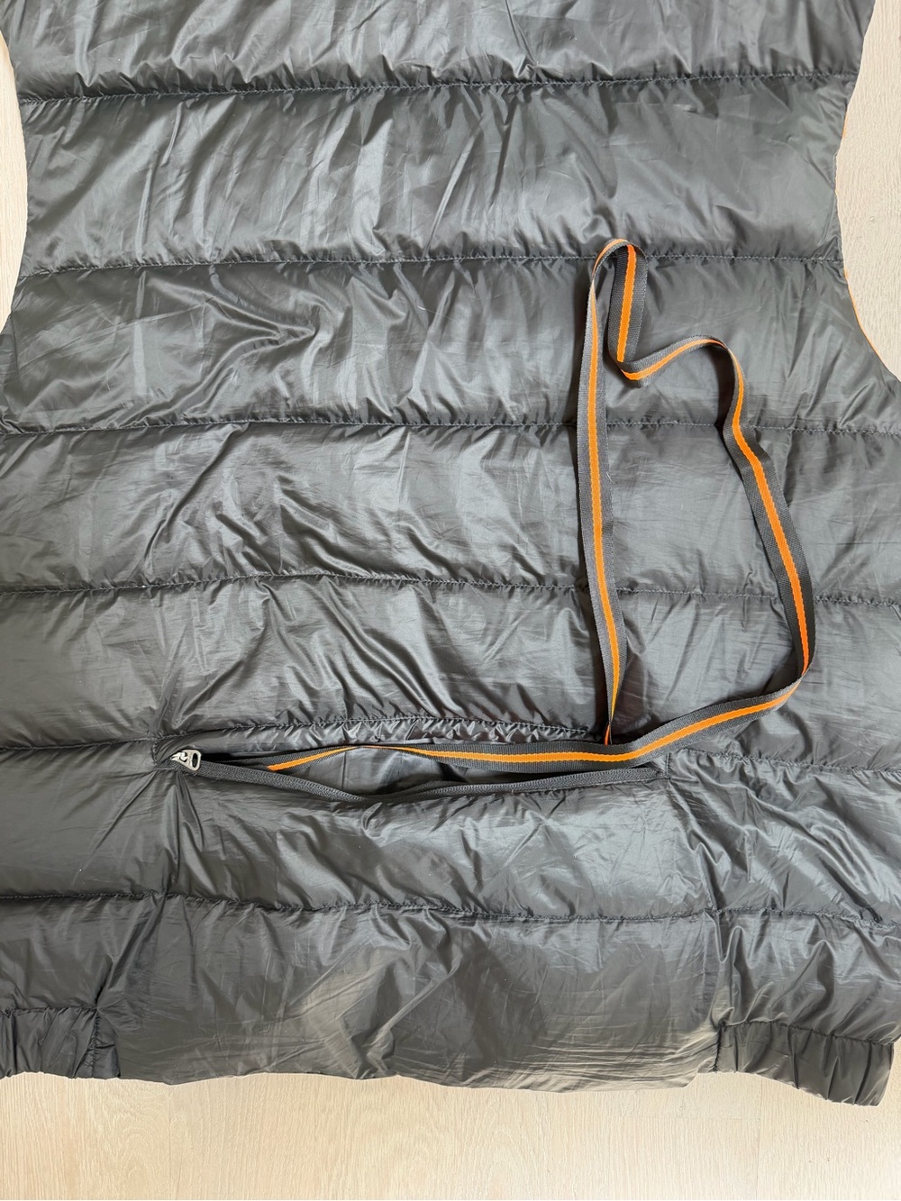 TumiPAX McLaren Packable Black Puffer Vest/Pillow with Orange Trim - Picture 9 of 12